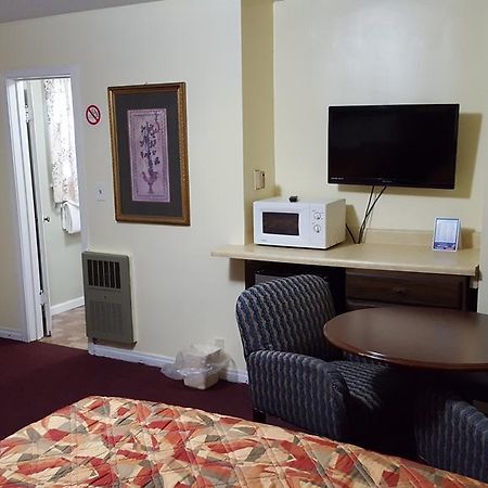 Colonial West Motel Batavia Dış mekan fotoğraf