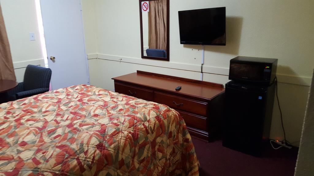 Colonial West Motel Batavia Dış mekan fotoğraf
