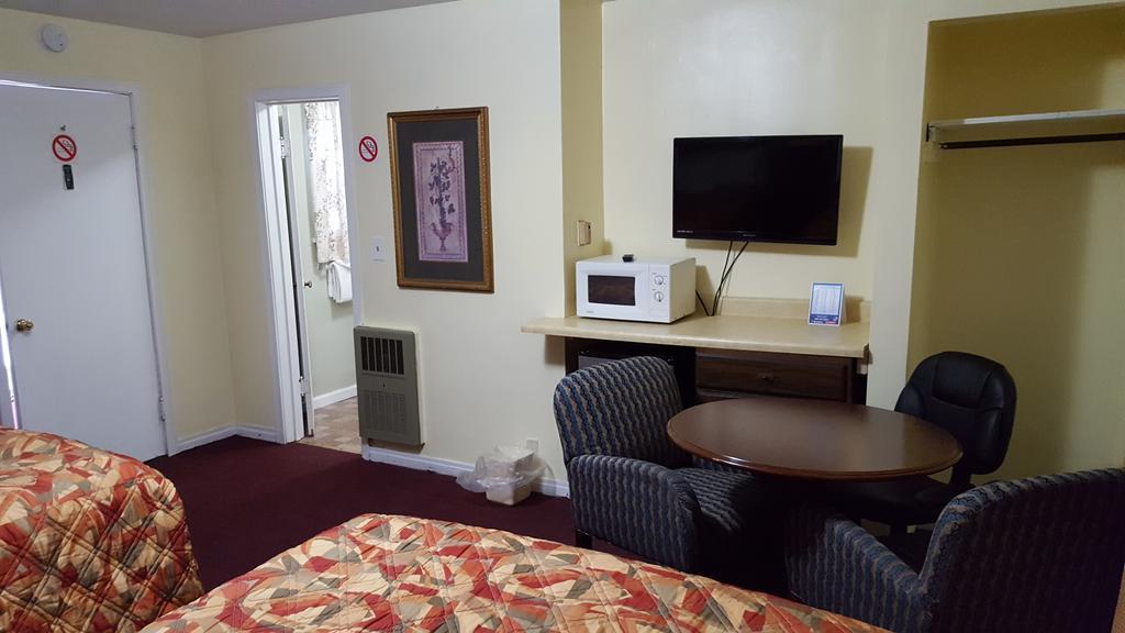 Colonial West Motel Batavia Dış mekan fotoğraf